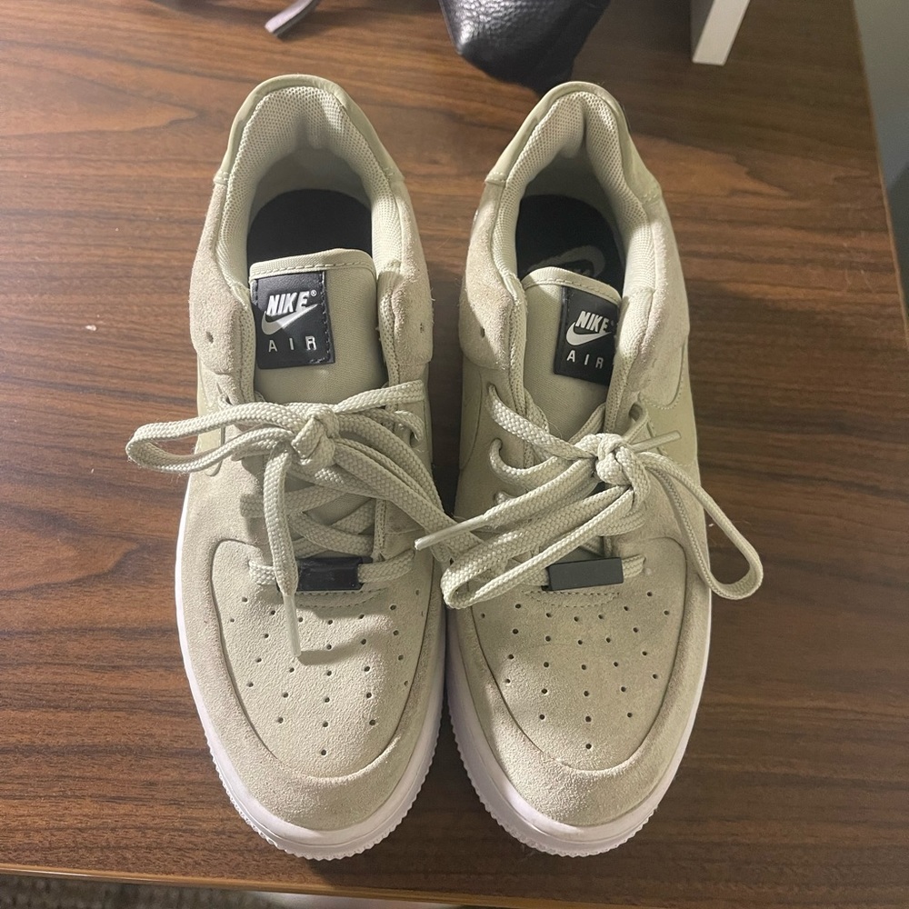 Nike air